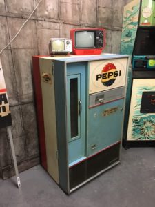 vintage-pepsi-machine-prop-new-york
