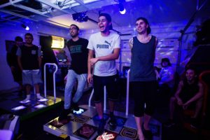 RENT-DDR-NEW-YORK-ARCADE