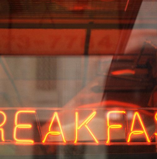 breakfast-prop-rental-neon-sign-nyc