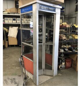 vintage-phone-booth-prop-rental