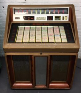 1970s-jukebox-prop-rentals-nyc-1-1
